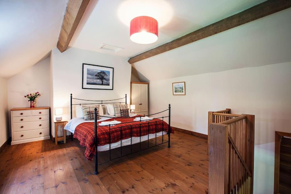 Cabalva Mill Cottage - Very Private And With Views Over The River Wye Clifford Exterior foto